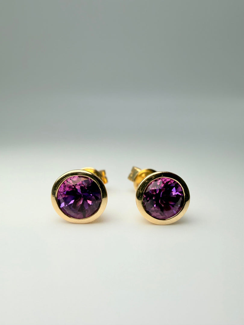 14Kt Yellow Gold Round Amethyst Bezel Set Earrings (E1741Amy)