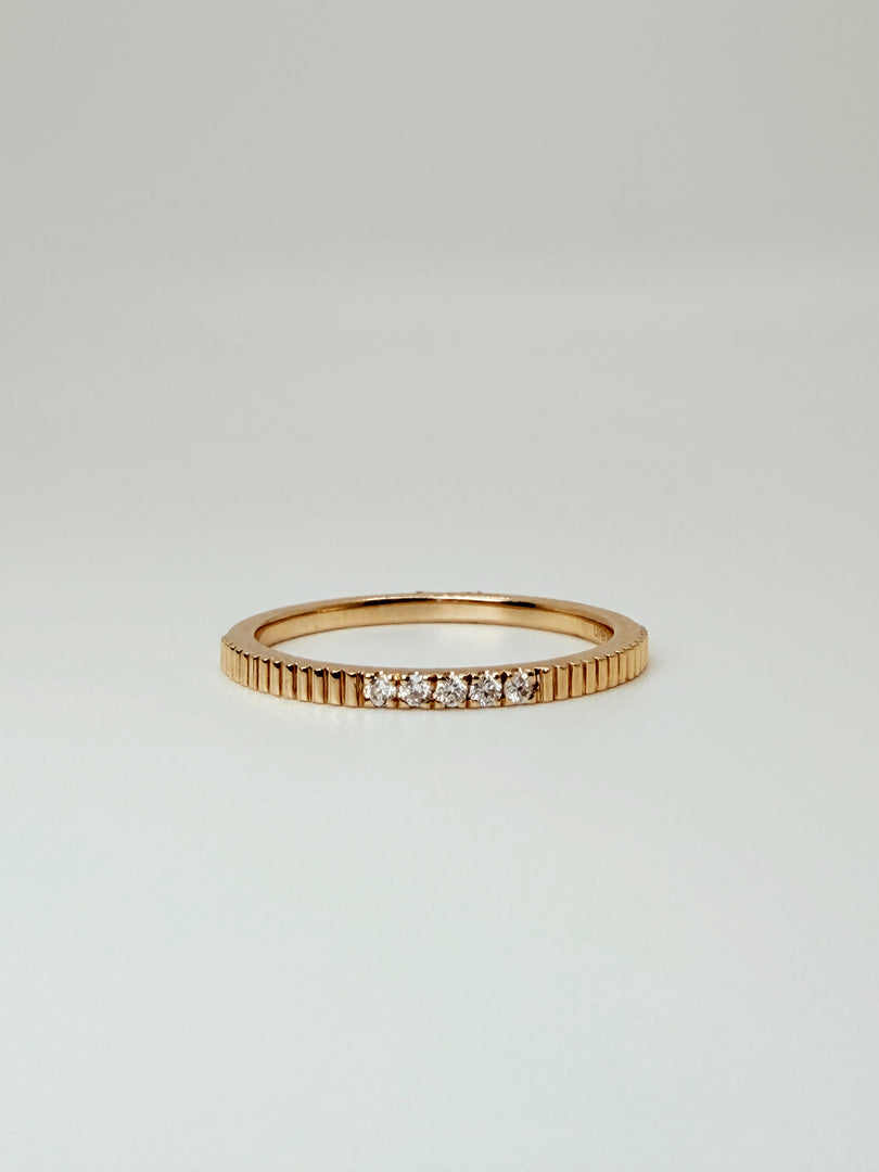 14Kt Yellow Gold Linear Texture Dna Band With 5 Diamonds (R01003396-Y-Wd-6)