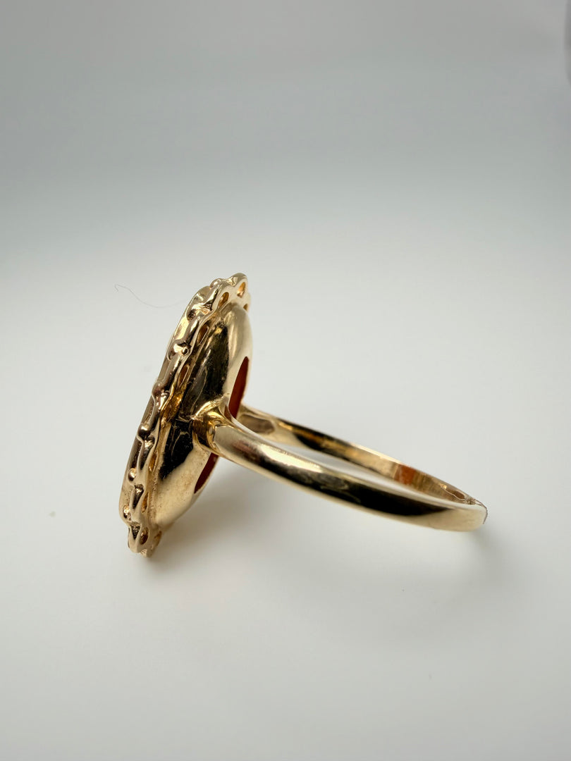 14Kt Yellow Gold Cameo Ring Size 5.75