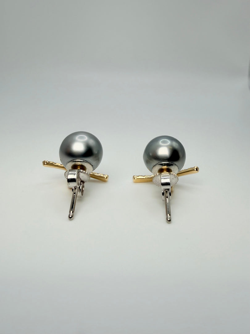 8.5Mm Gray Pearl Stud Earrings With Platinum Setting And 14Kt White Gold Backs