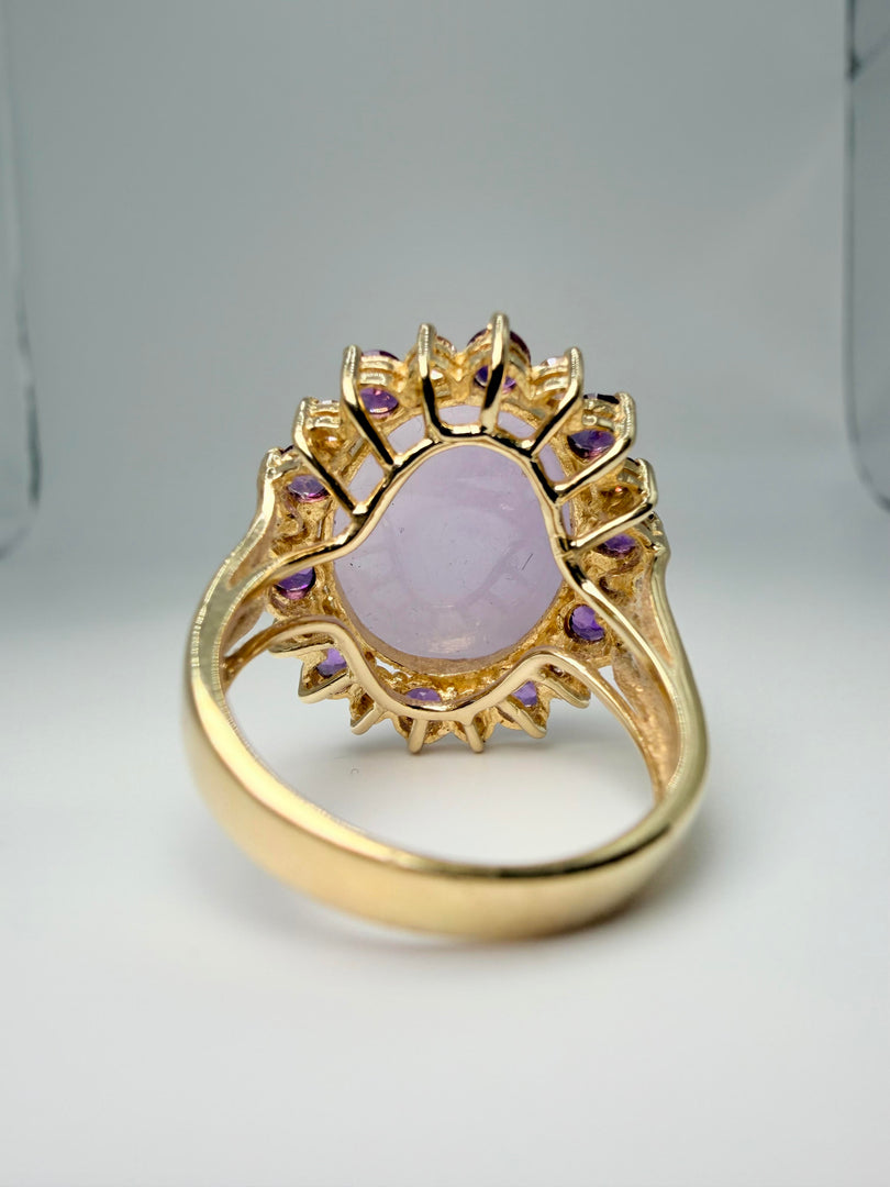 14Kt Yellow Gold Oval Lavender Jade Ring Size 6.5 With 10 Round 2.5Mm Amethyst And 10 Round Light Brown 2.5Mm Diamonds