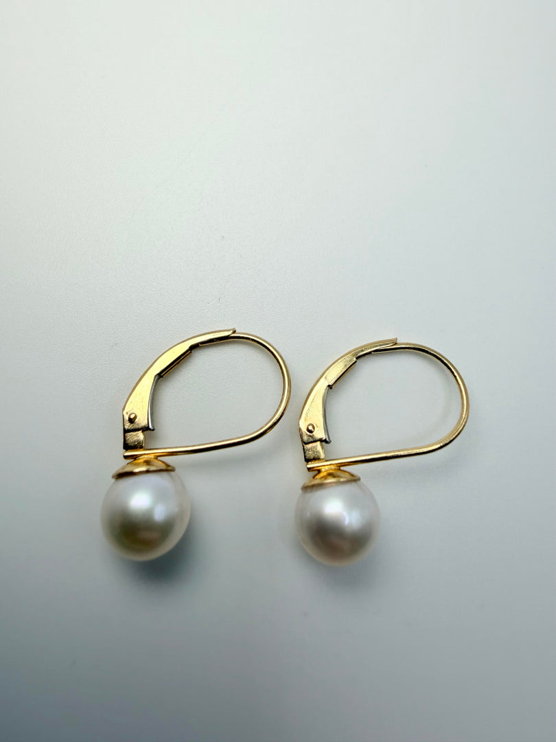 14Kt Yellow Gold Lever Back Earrings With 7Mm Half Drilled A Cultured White Akoya Pearls