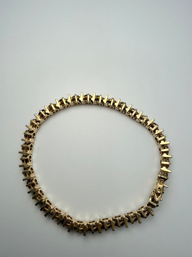 14Kt Yellow Gold Diamond And Ruby Tennis Bracelet With 16 Round Diamonds Approximately 2.5CTW J-I1